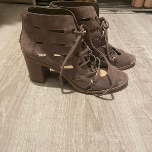 Vince Camuto block heel sandal